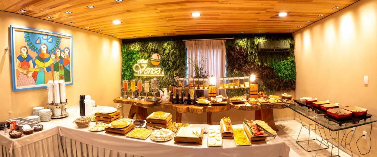 Hotel Veneza Итабуна Екстериор снимка