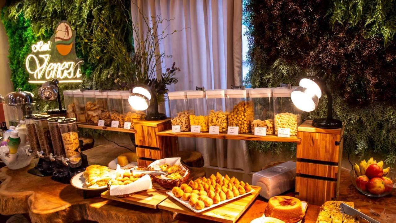 Hotel Veneza Итабуна Екстериор снимка